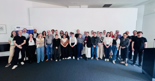 Die ComAI-Forschungsgruppe mit Mercator-Fellow Axel Bruns